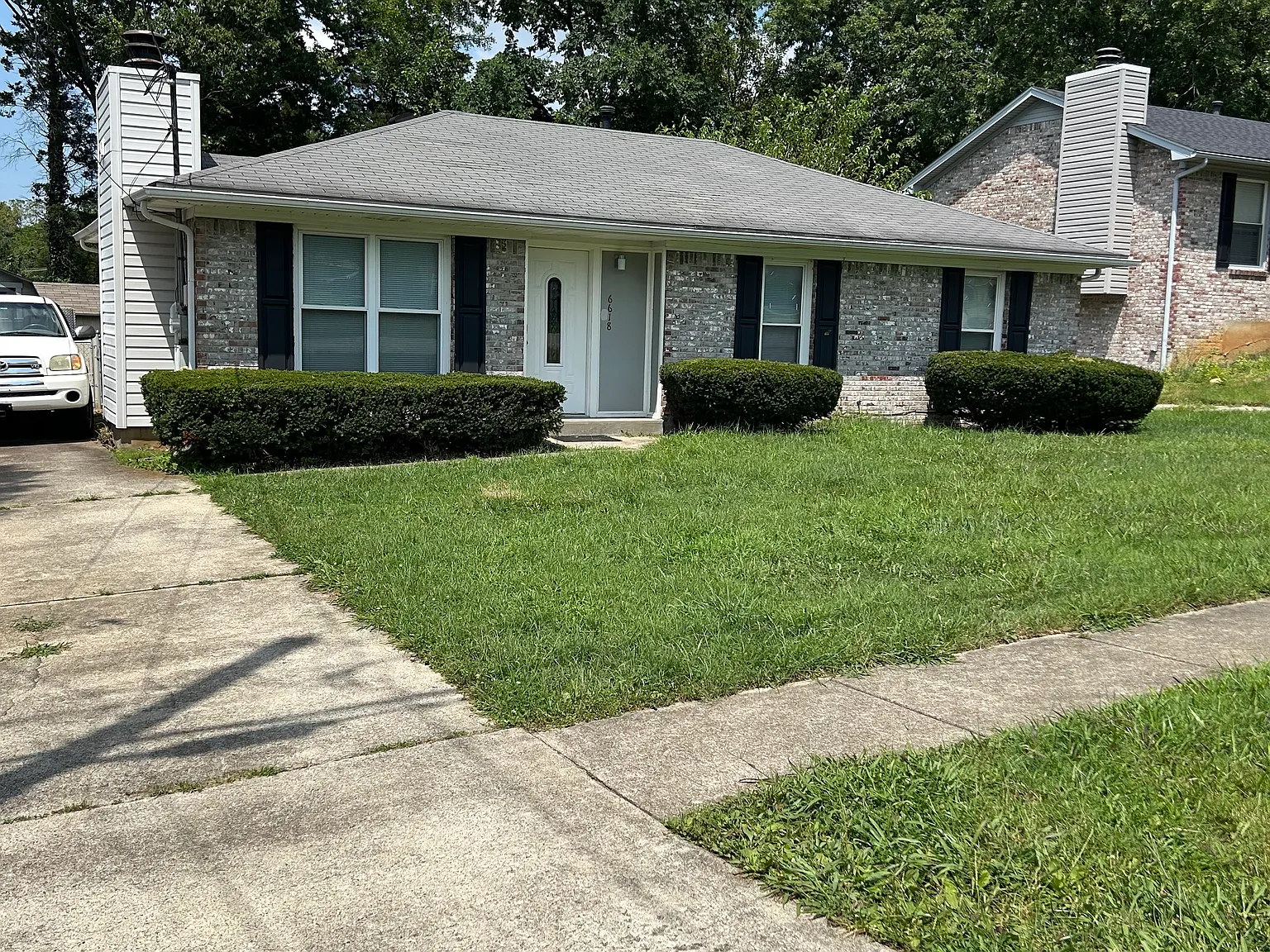 6618 Holly Lake Dr — Photo 1