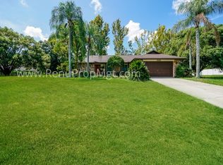 35148 Dolphin Lake Dr, Zephyrhills, FL 33541