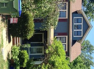 325 Pierson Ave, Edison, NJ 08820