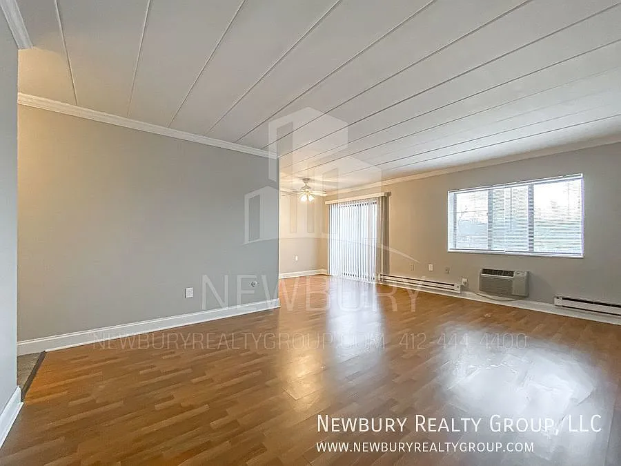 Light - Bright - Beautiful - 2 Bedroom Apartment — Photo 3