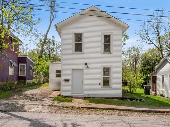 216 W Vine St, Wooster, OH 44691