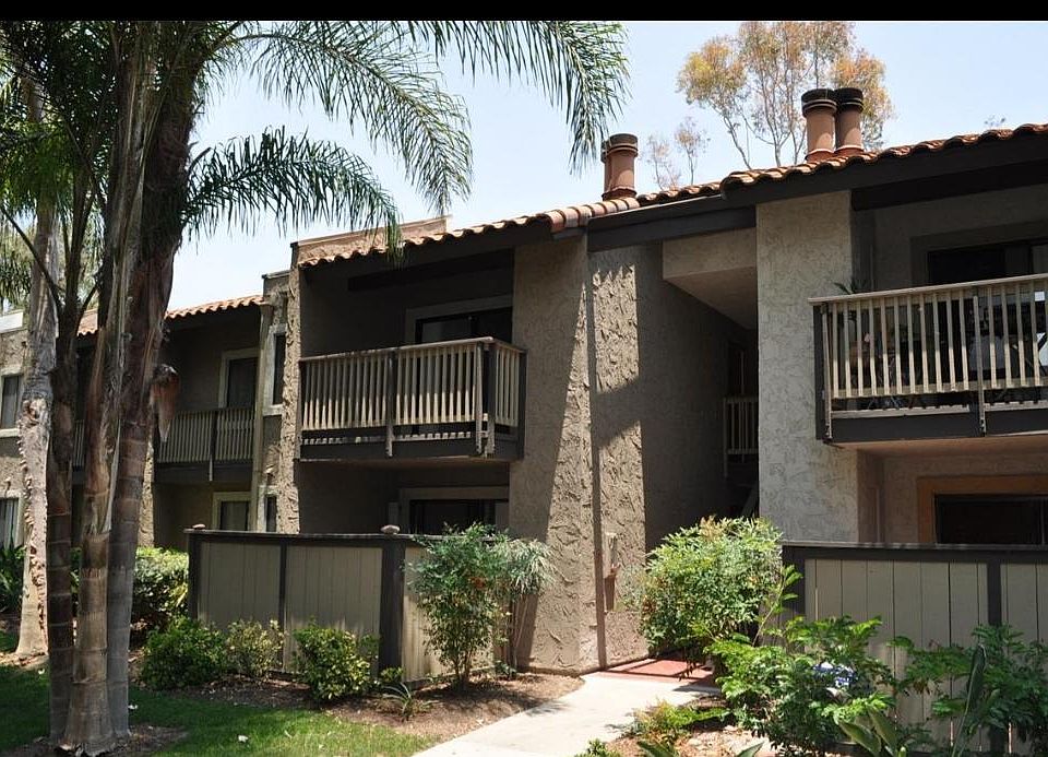 1st image of 9929 Azuaga St