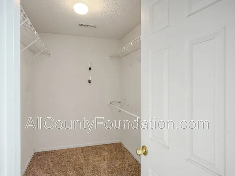 107 Broken Branch Dr — Photo 33