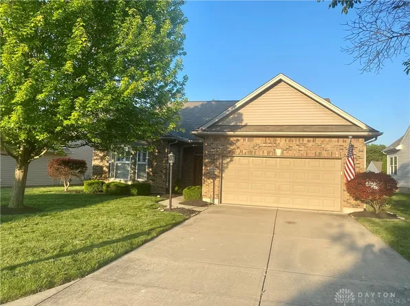 9761 Rose Petal Dr, Tipp City, OH 45371