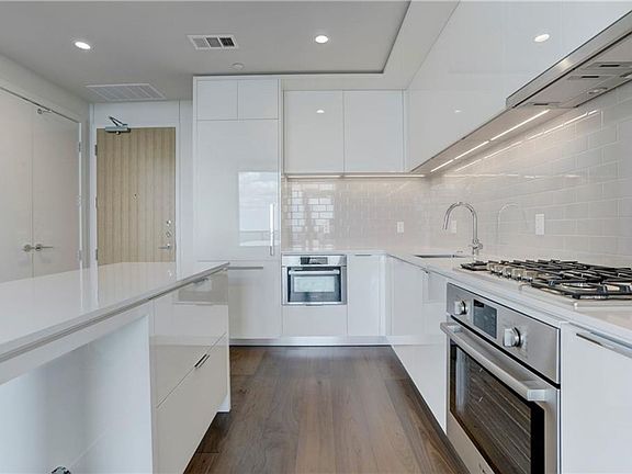 3rd image of 44 East Ave #2208