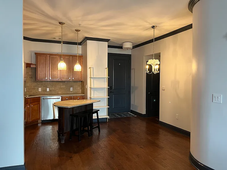 445 W Blount Ave #314 — Photo 7