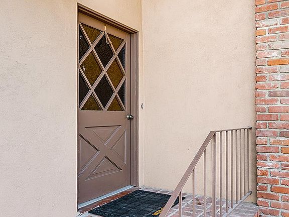 3rd image of 1222 Las Flores Dr