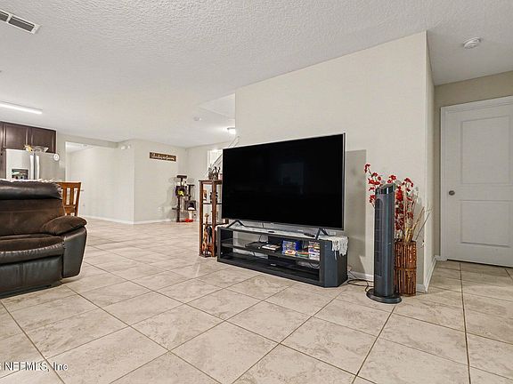 4th image of 3009 FIRETHORN Avenue