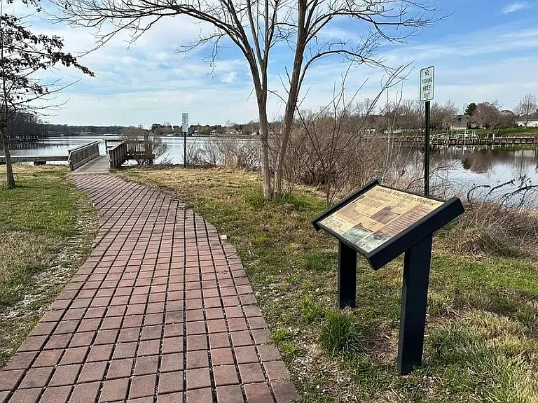 Centreville Warf
