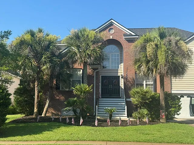 2645 Magnolia Woods Dr
