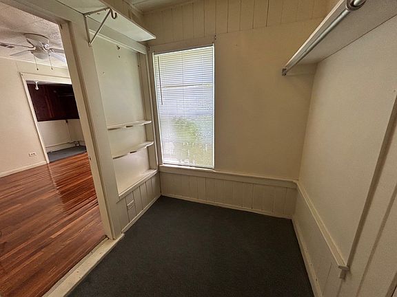 5th image of 3208 Willowbrook St