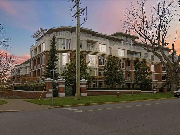 2nd image of 999 Burdett Ave #508