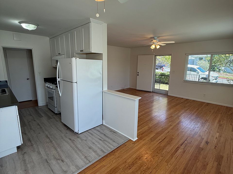 1st image of 1027 E De La Guerra St #1