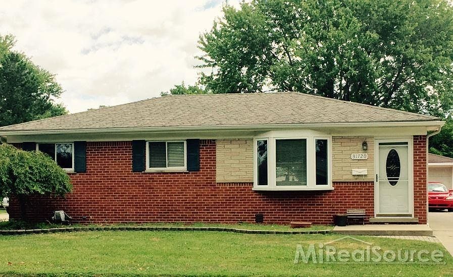 1st image of 31720 Fairfield Dr