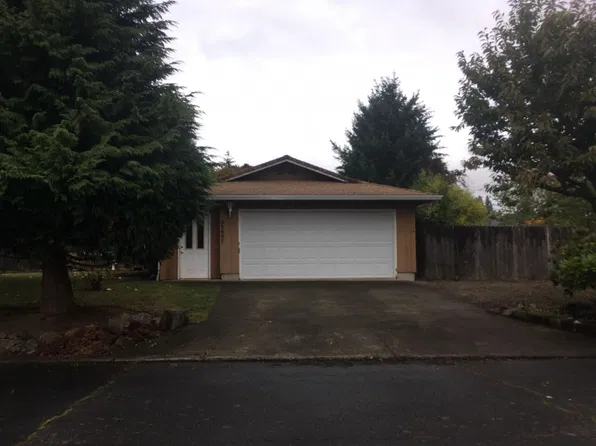 33897 SE Maple St, Scappoose, OR 97056
