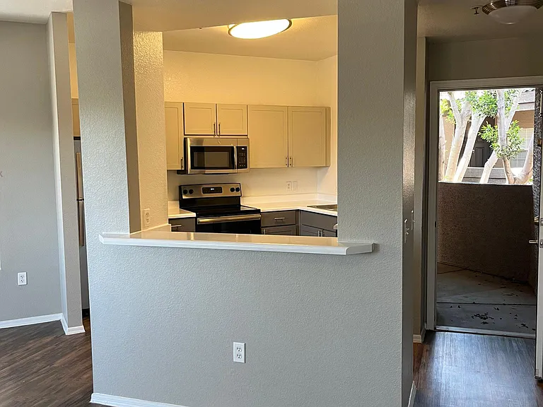 Luxe at Ocotillo — Photo 41