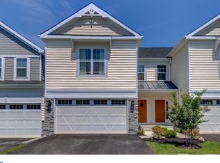 64 Hunters Ln, Glen Mills, PA 19342