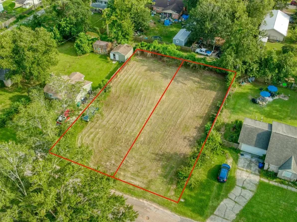 LOT 6 W Begonia Ave, Foley, AL 36535