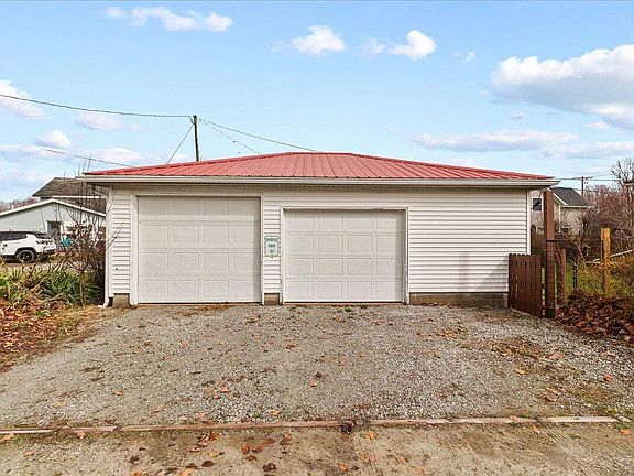 3rd image of 710 S Springfield St