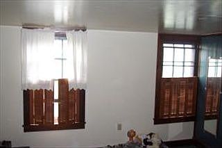 4th image of 433 E Market St