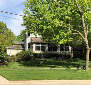 704 N Main St, Glen Ellyn, IL, 60137