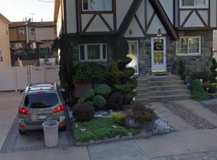 437 Medina St, Staten Island, NY 10306