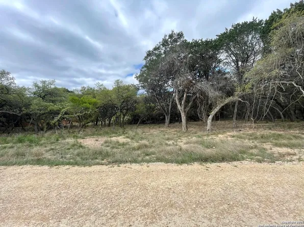 157 Hillside LOT 672+, Bandera, TX 78003