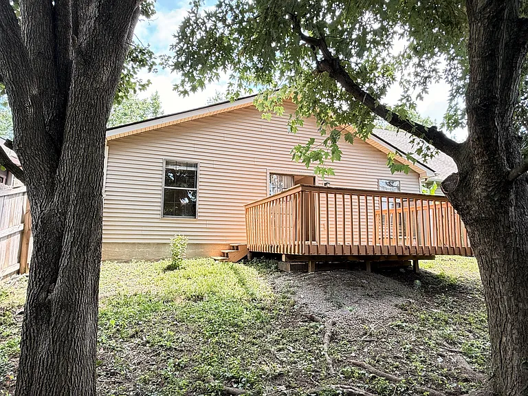 276 Pleasant Pointe Dr — Photo 17