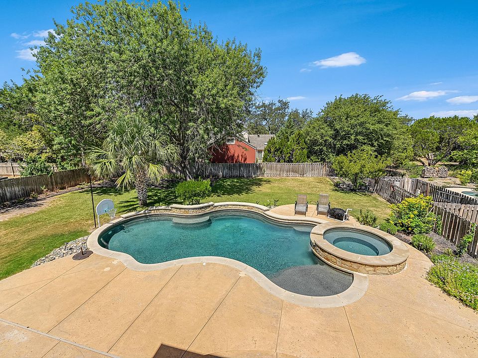 1st image of 104 Acapulco Ct