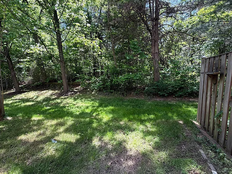 13643 Saint Johns Wood Pl — Photo 11