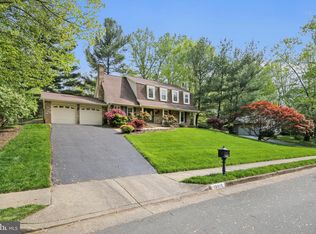 10015 Clearfield Ave, Vienna, VA 22181