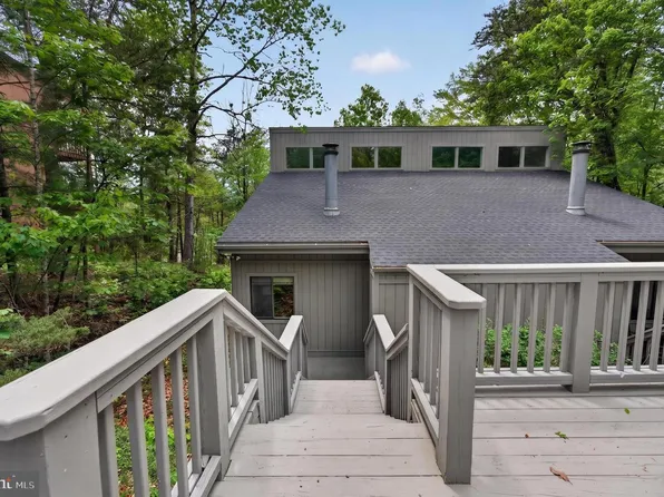 404B Spitz Ln #88B, Basye, VA 22810