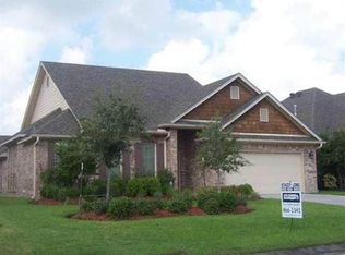 2555 Sunflower Ln, Beaumont, TX 77713