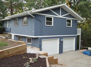 795 Brickley Dr, Fontana, WI 53125