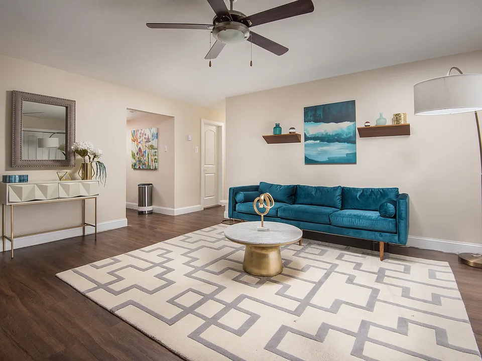 Aspen Grove Apartment Homes