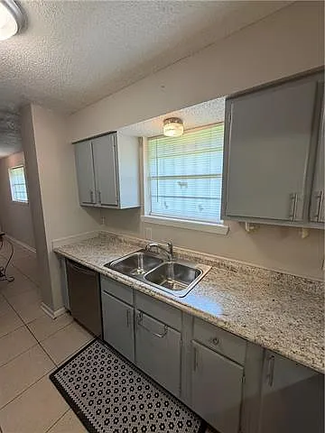 417 De Armas St — Photo 9
