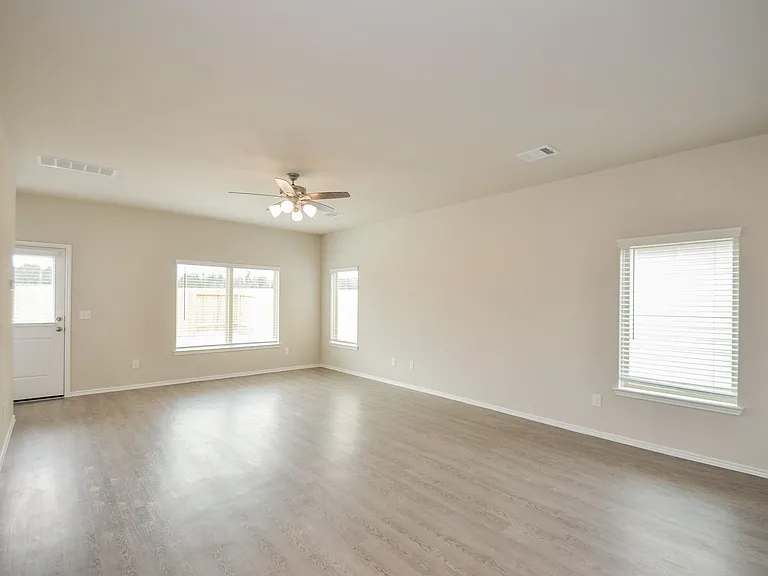 25513 Blossom Ct — Photo 11