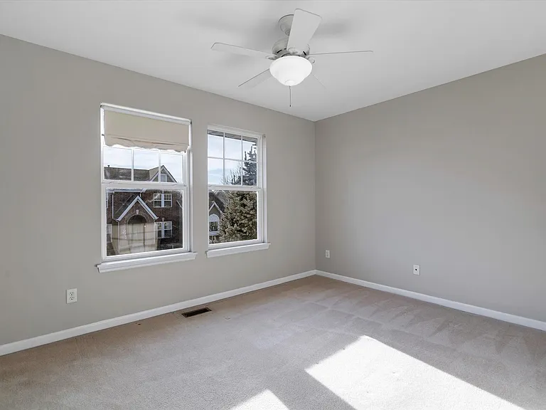 317 Lake Side View Ln — Photo 38