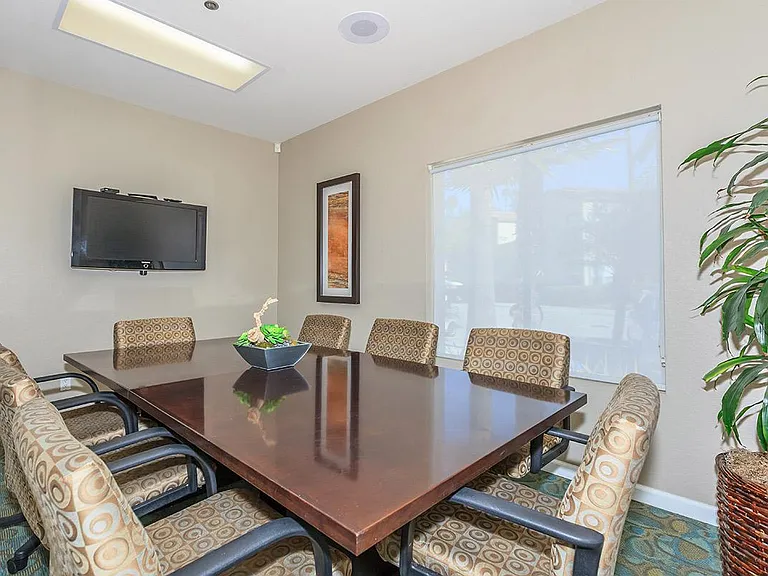 240 Avenida Vis — Photo 10