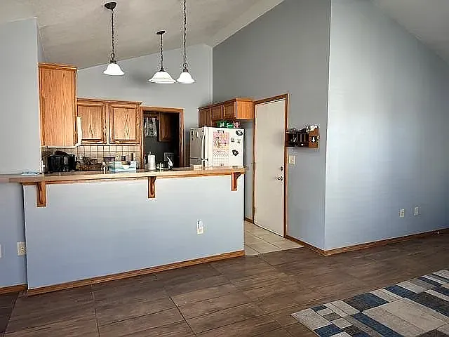 2244 N Shefford Cir — Photo 4