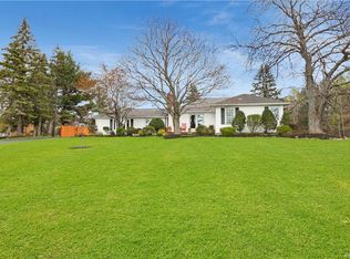 7147 Chestnut Ridge Rd, Orchard Park, NY 14127