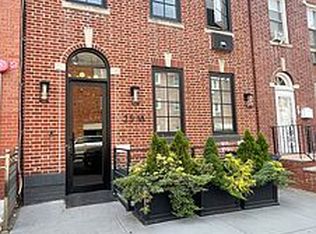 25-18 32nd St #1F, Astoria, NY 11102