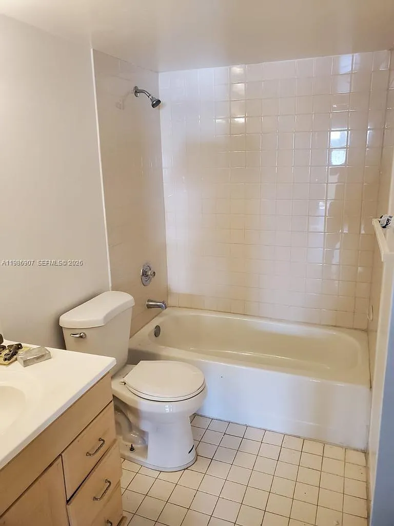 Lakeshore Condo #9 — Photo 1