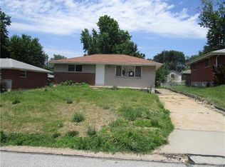 1133 Reale Ave, Saint Louis, MO 63138