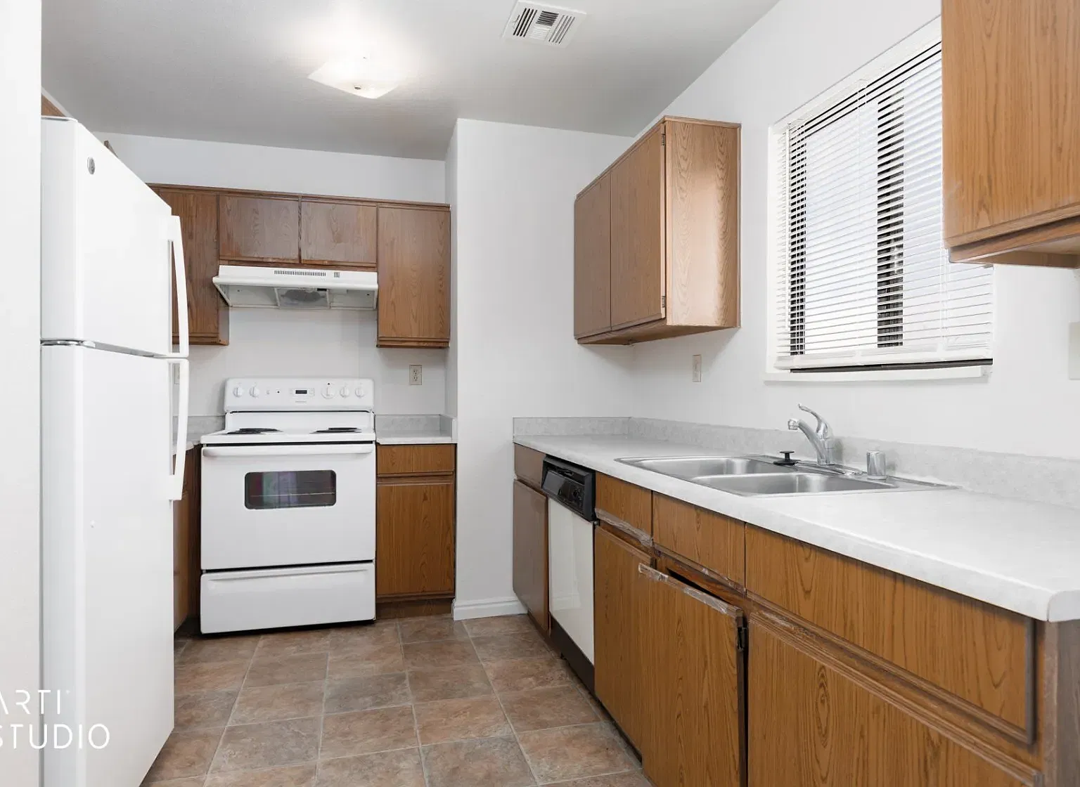 The Sands Apartments — Photo 4