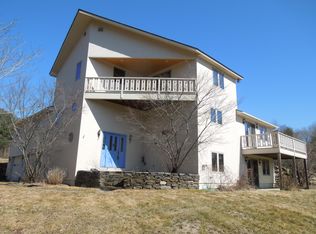 183 Rays Way, Hartford, VT 05001