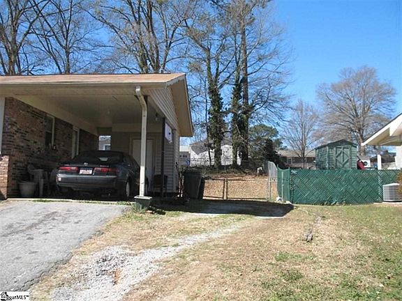 4th image of 107 Pine Hill Dr