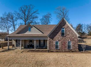 190 Countrywood Ln, Oakland, TN 38060
