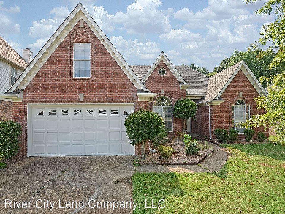 1st image of 7611 Parkmont Dr