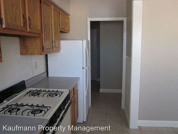 4th image of 2222 Hoagland Ave APT B3